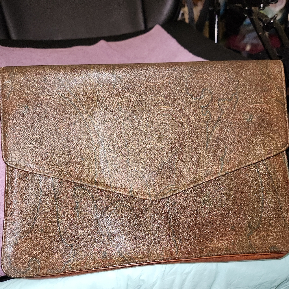 AUTHENTIC VINTAGE ETRO CLUTCH BAG FROM 1986